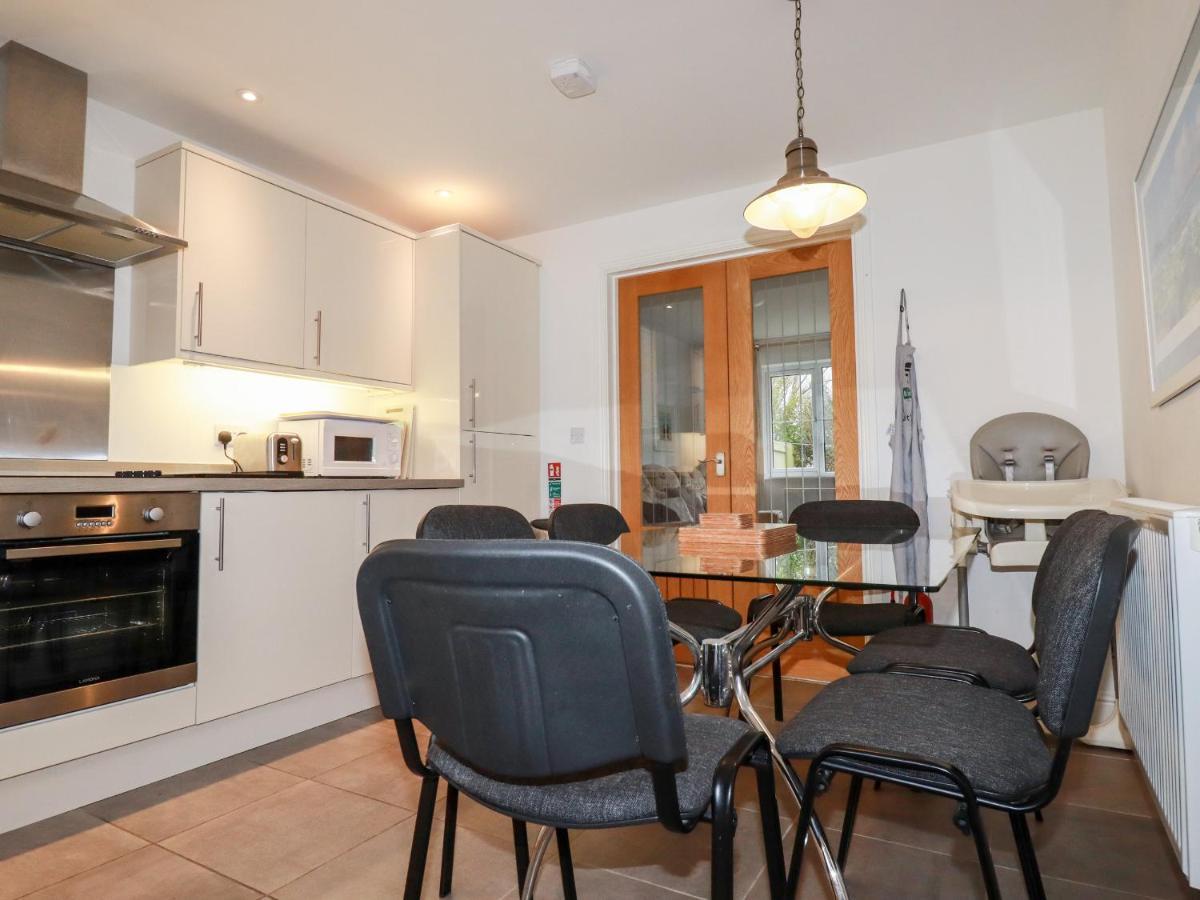 4 Trevanson Mews Newquay  Exterior photo