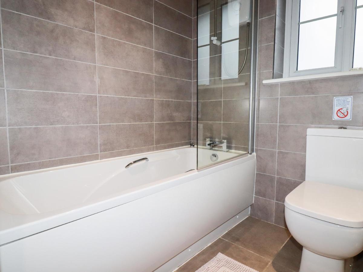 4 Trevanson Mews Newquay  Exterior photo
